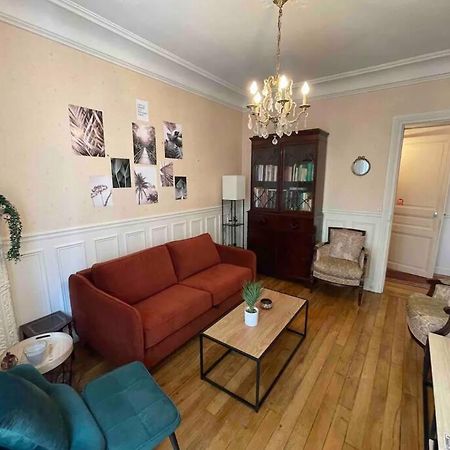 Appartment Close To Monuments Parigi Esterno foto