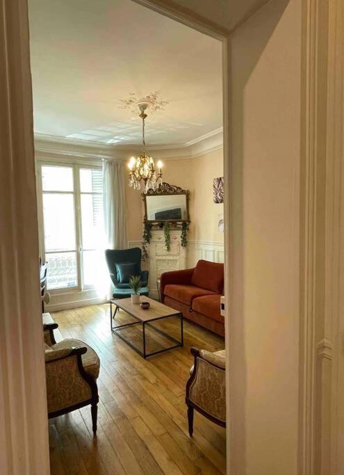 Appartment Close To Monuments Parigi Esterno foto